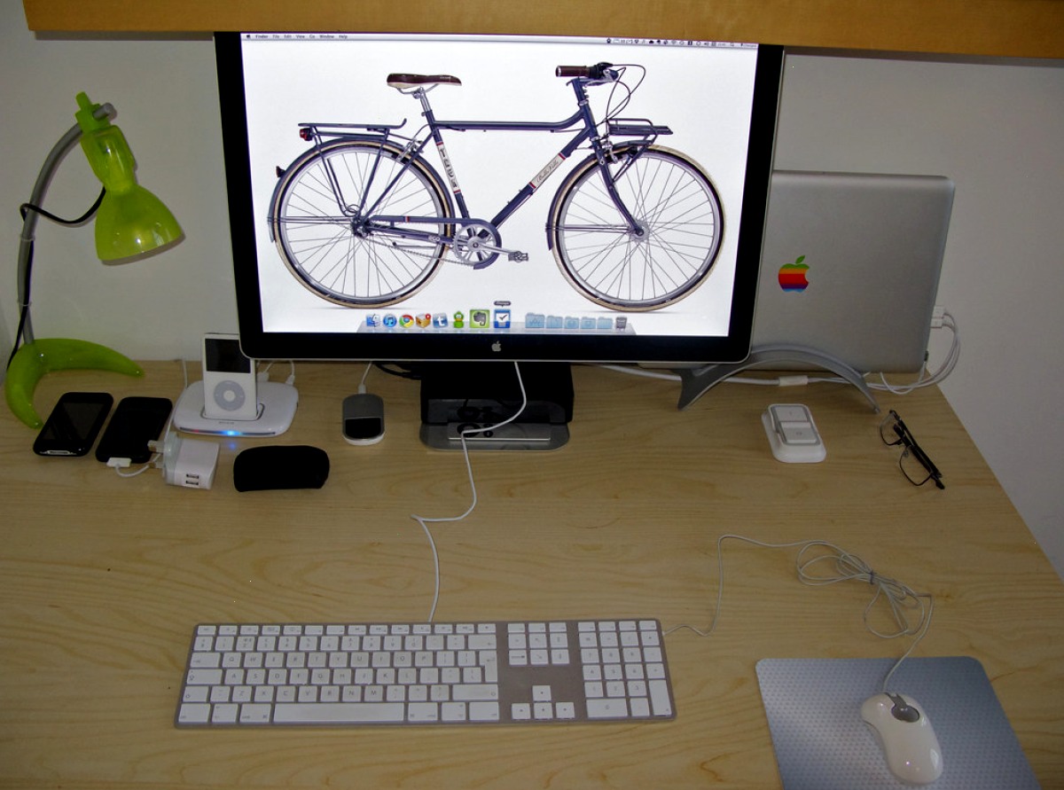 快连_使用手册永远都能连上与畅连一点就连_快连官网：快连 macOS 常见问题与排查 202608：多系统用户的 Mac 端网络优化与故障解决指南（封面配图）